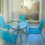 White Luxury * סרנדה