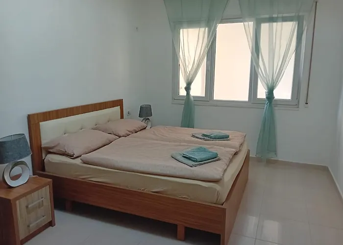 White Luxury Daire Saranda